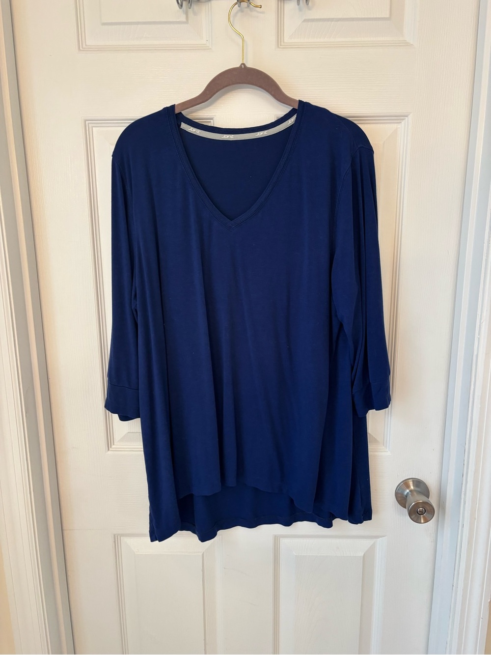 Navy V-Neck Women's Top - Classic Everyday Style